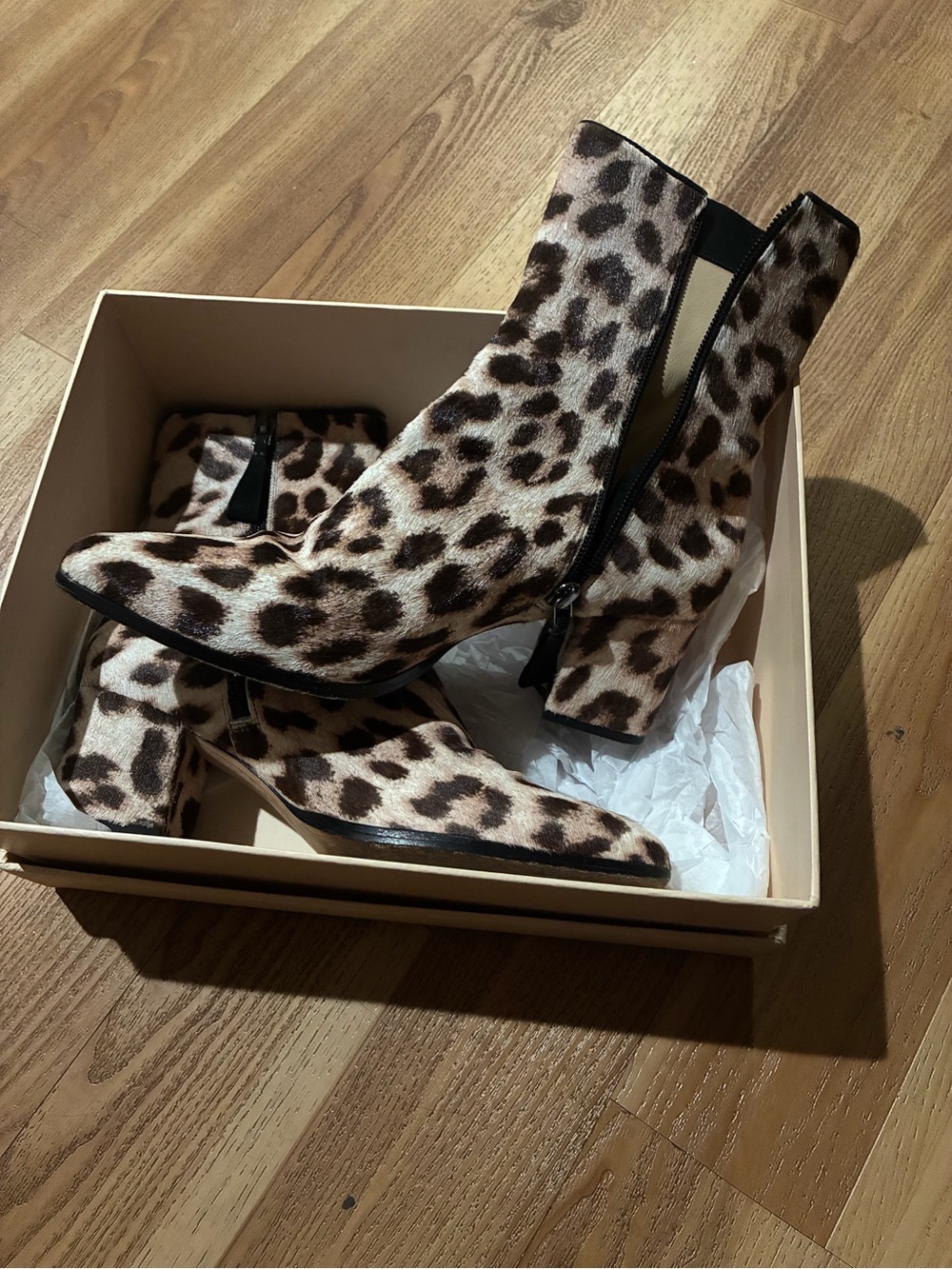Alexandre Birman Cream Logo Shoe Box